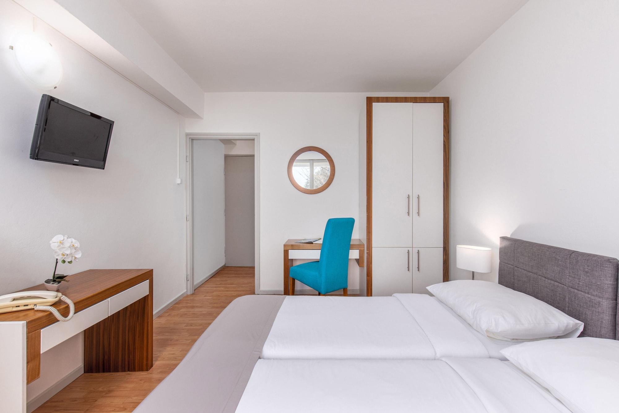Hotel Zagreb Crikvenica Luaran gambar