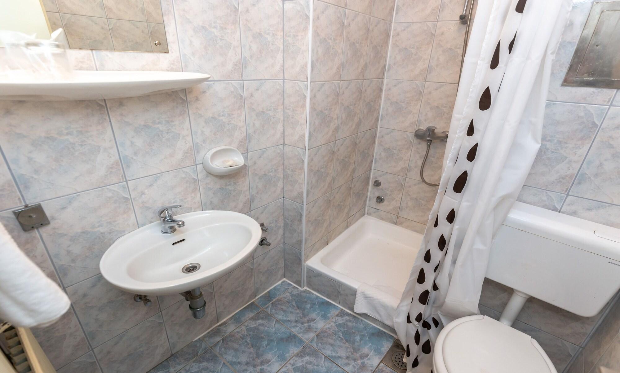 Hotel Zagreb Crikvenica Luaran gambar