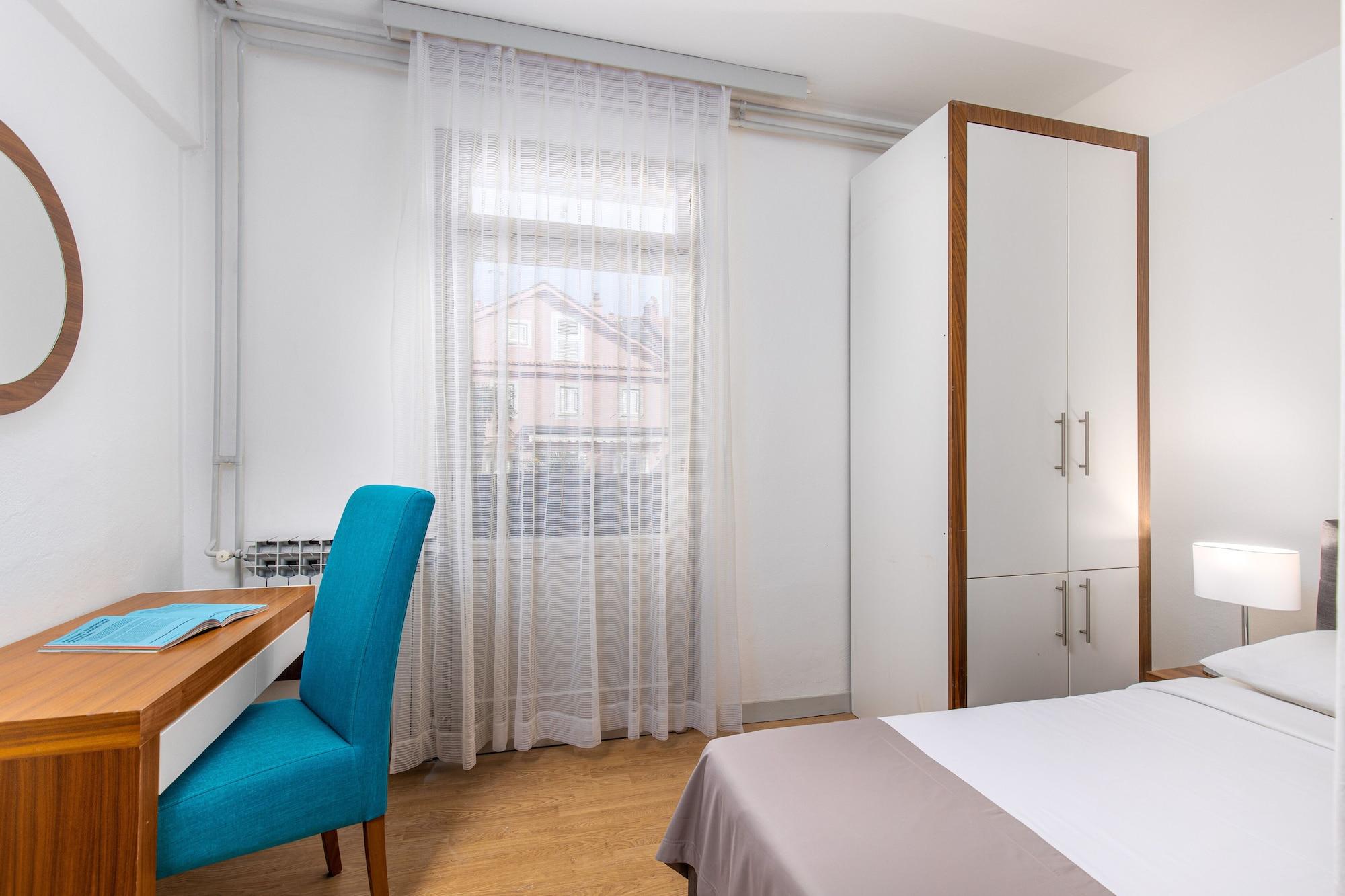 Hotel Zagreb Crikvenica Luaran gambar