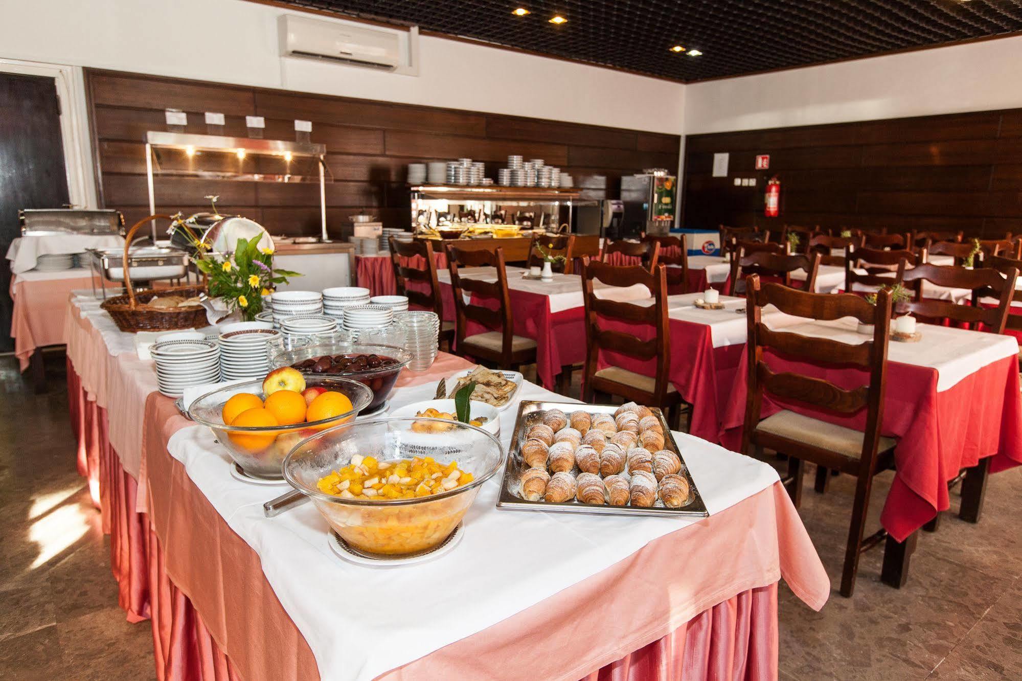 Hotel Zagreb Crikvenica Luaran gambar