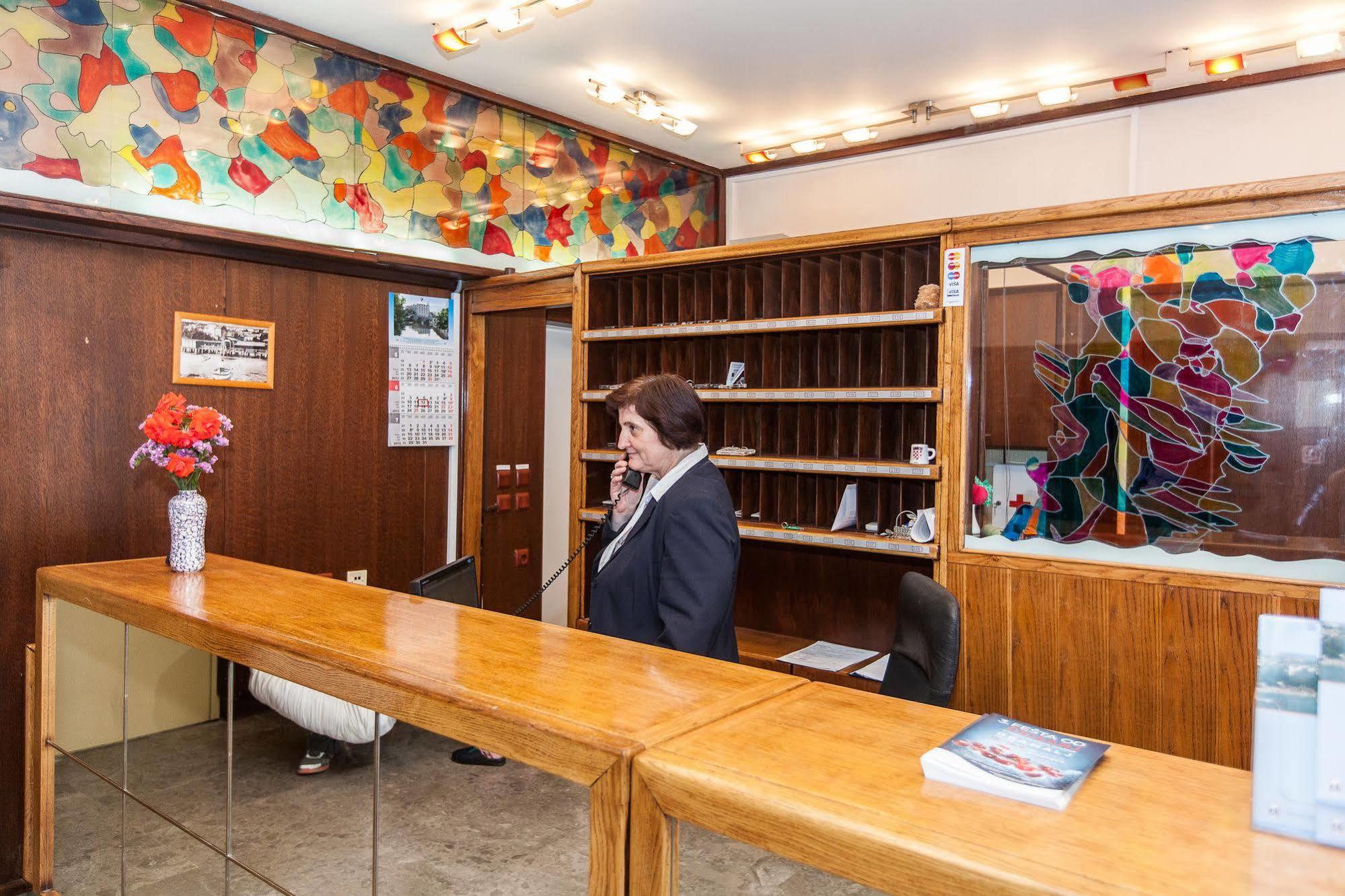 Hotel Zagreb Crikvenica Luaran gambar